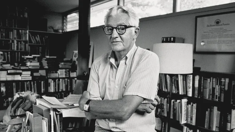 Wallace Stegner: Kurguda Gerçeği Anlatan Yazar